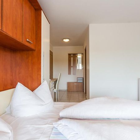 Apartments And Rooms Michaela Fazana Phòng bức ảnh